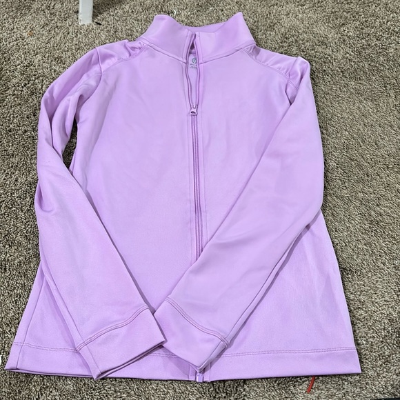 Zip up - Picture 1 of 1